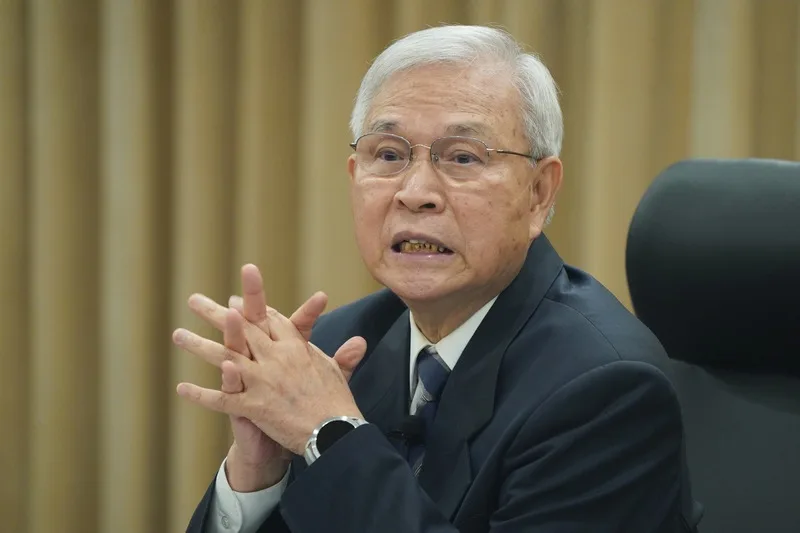 中央銀行總裁楊金龍5日強調，該行未操控匯率。中央社