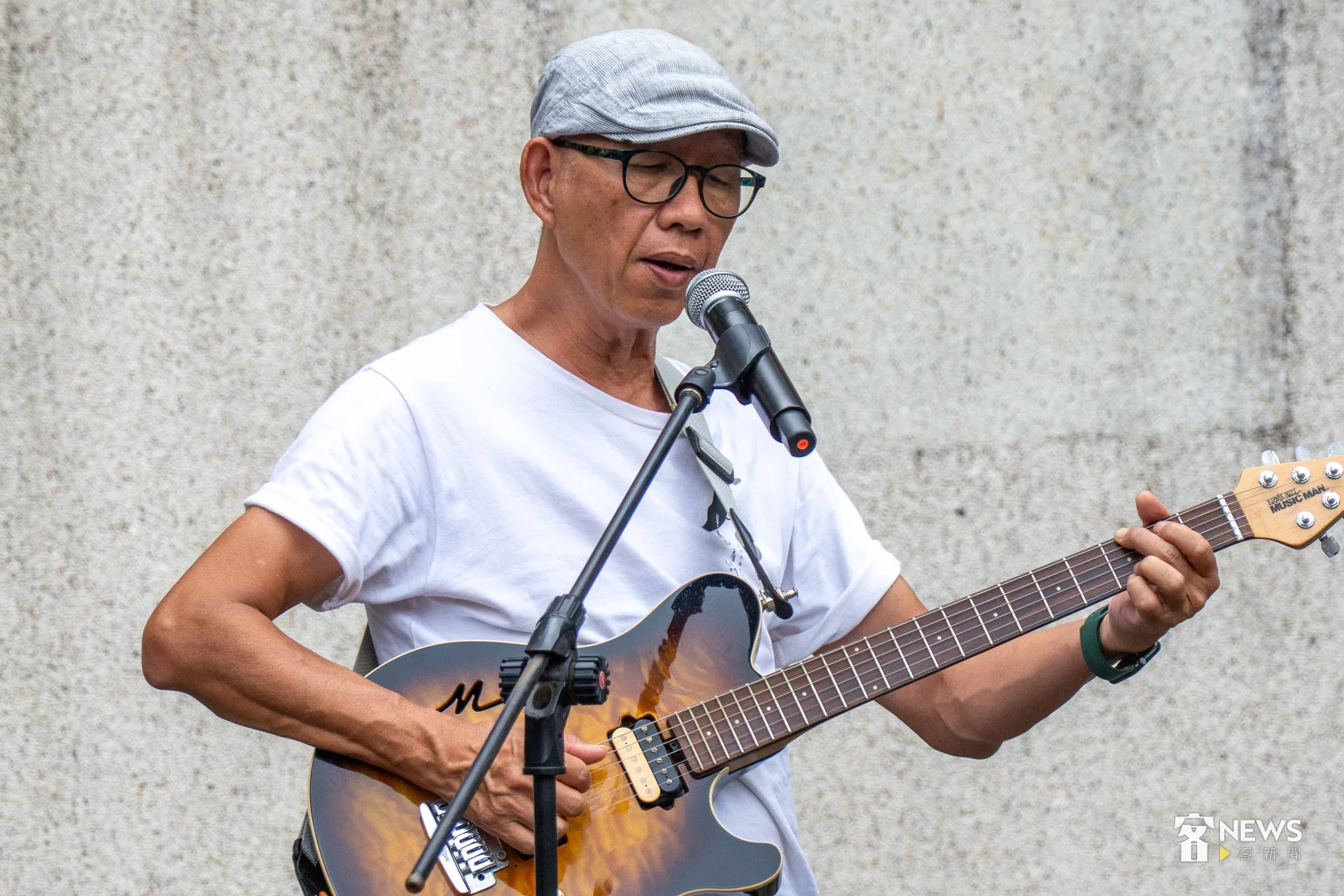 今年71歲的顏志文，是山狗大樂團的創辦人。李台源攝