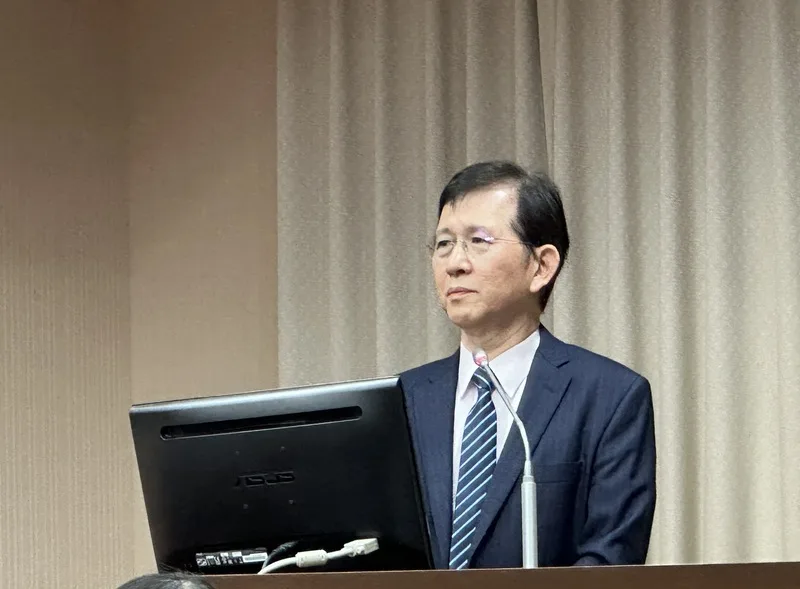 數發部長黃彥男（圖）18日立法院答詢時表示，打造主權AI的關鍵在資料，台灣主權AI語料庫也是未來AI基本法中的重要資料治理面向。數發部指出，預計2到3個月可先把第一階段的語言資料釋出。中央社