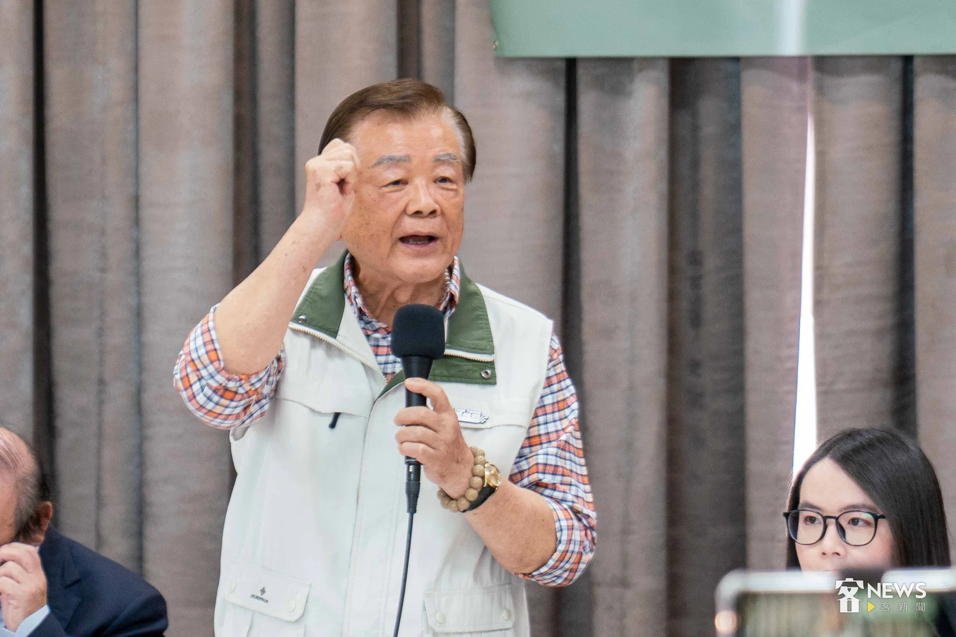 台灣客家聯盟台北市分會長陳尚麟說，他站出來是為了下一代能過繁榮的生活，接下來也會跟全國霸團聯合支持大罷免。李台源攝