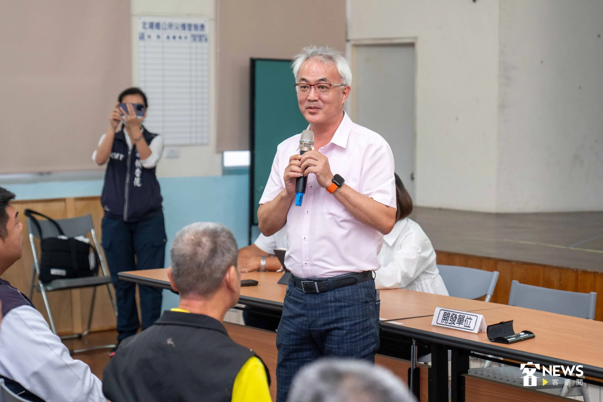 北埔鄉長莊明增表示,開發案雖然不在北埔,但北埔卻是承受最大成本負擔,因此要求廠倉在北埔召開說明會。宋佩遙攝