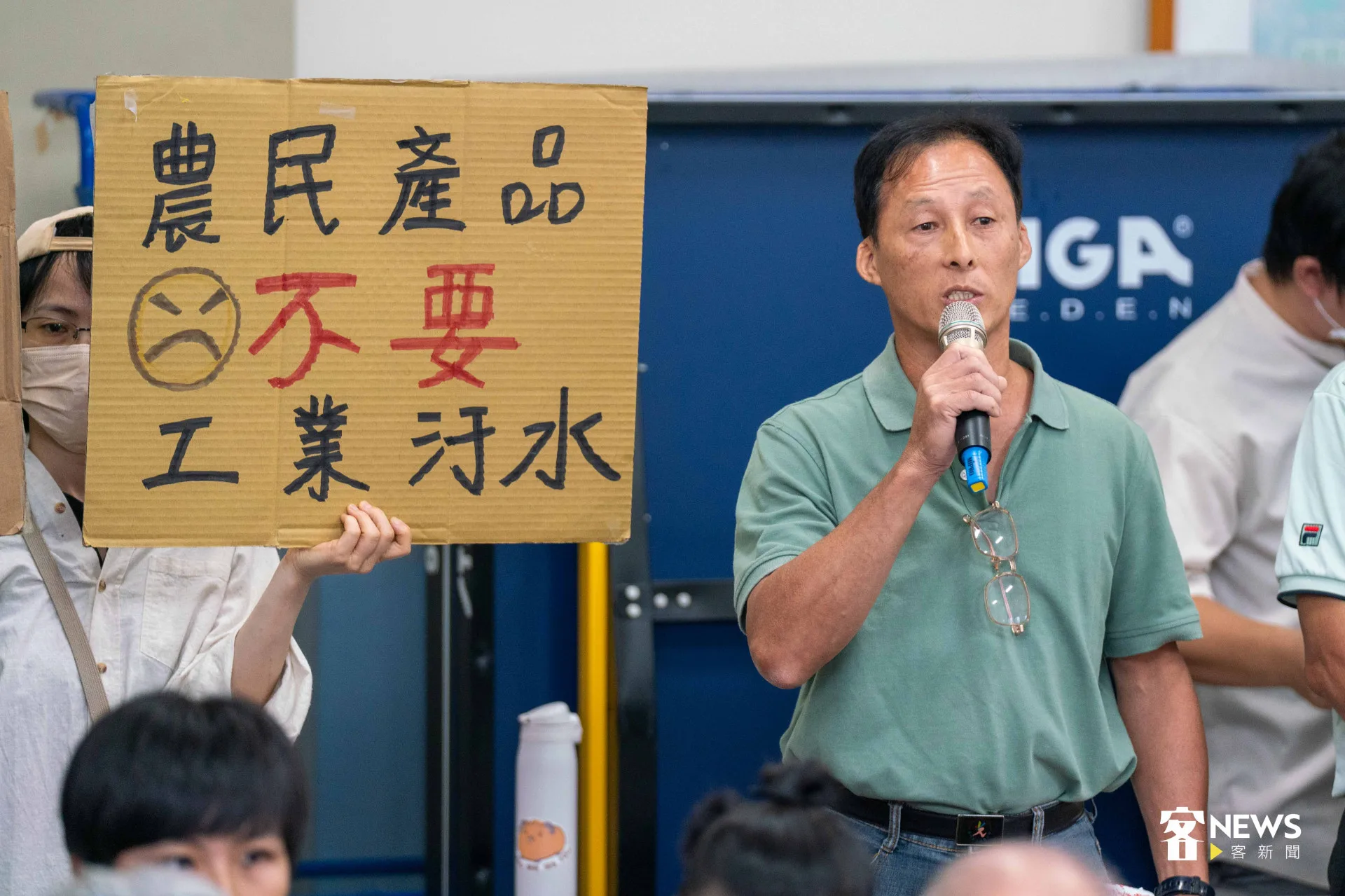 北埔茶農陳紹忠直言,東方美人茶是北埔的金雞母,希望茶葉在乾淨的水源氣候土壤,生產全世界最好的茶。宋佩遙攝