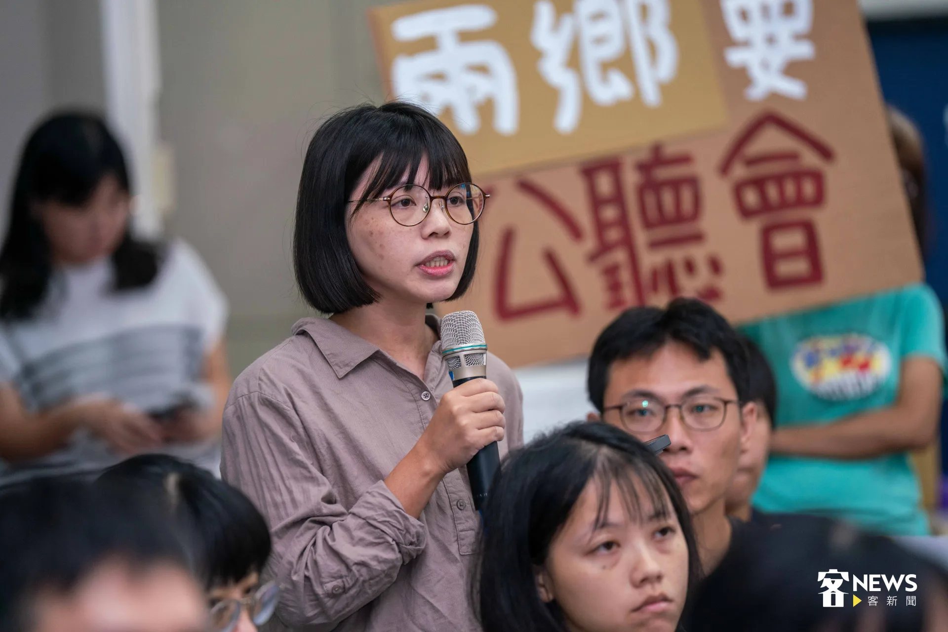 峨眉青年鄧君婷說,居民希望廠商召開一場涵蓋完整5期開發案的正式公聽會。宋佩遙攝
