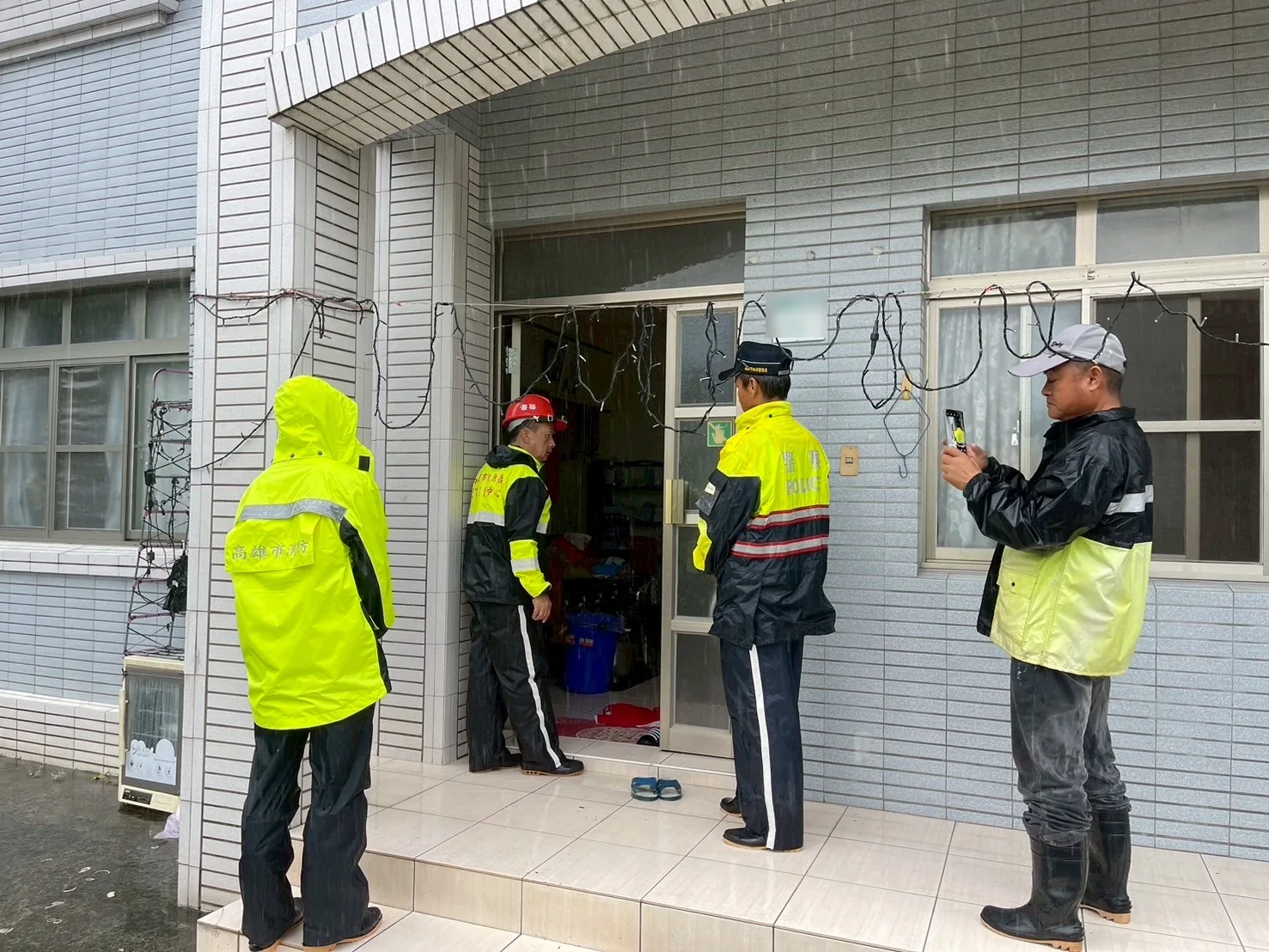 六龜、桃源土石流警戒發布，高市府啟動協助撤離。翻攝自高市府FB