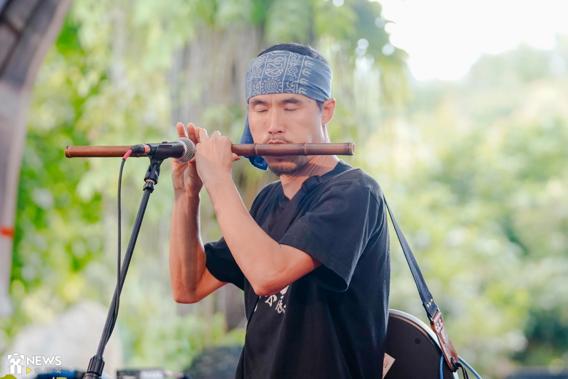 瓦依那樂隊說自己的曲風是大地音樂,歌曲的內容都跟土地有許多的關聯。朱愷元攝