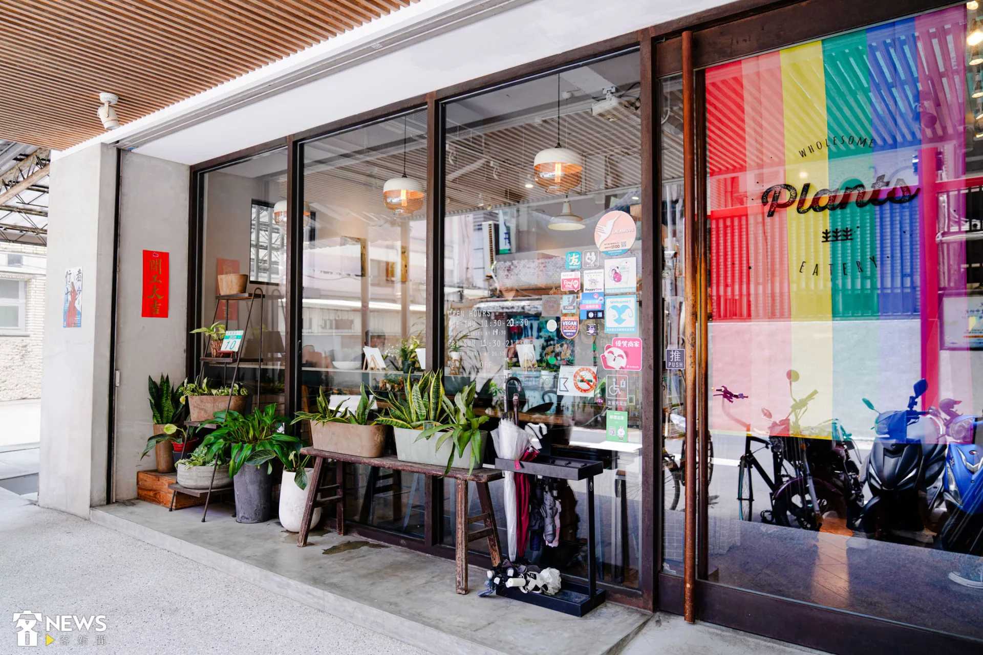 Plants 客食系列餐點即日起至8月30日，於店內限期供應。朱愷元攝