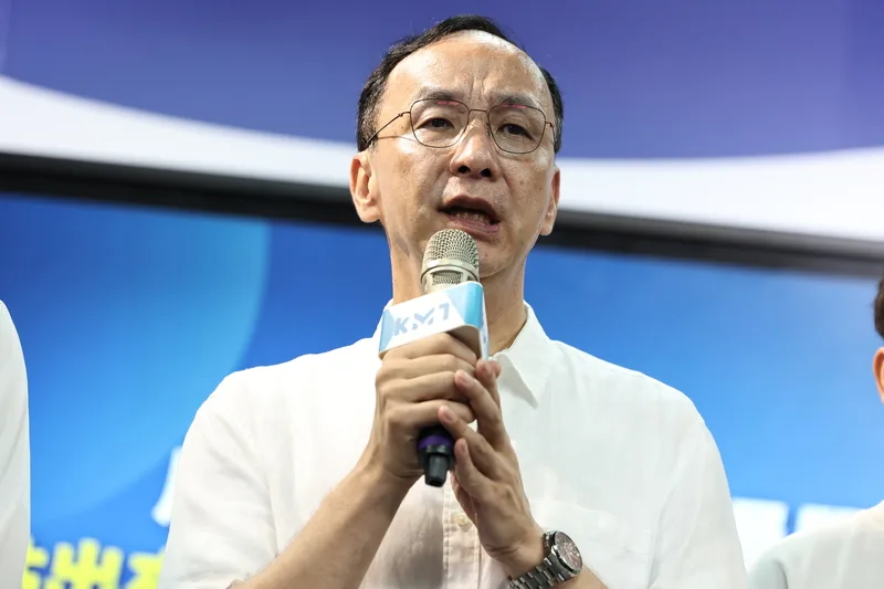 中國國民黨黨主席朱立倫(圖)21日出席「反惡罷、獨裁裁」記者會。中央社