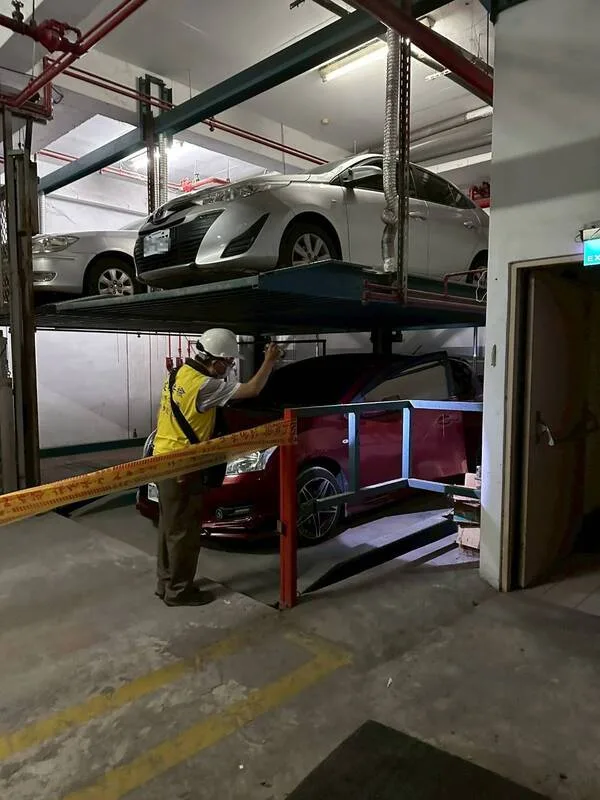 台中機械車位夾死男童　母心碎控設計不良