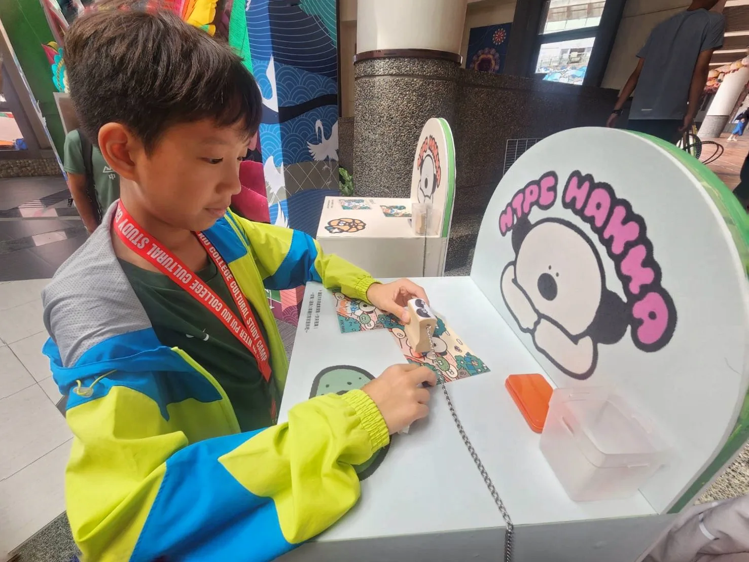 小圓麵包最萌章,大朋友小朋友一起集章趣!新北市客家事務局提供