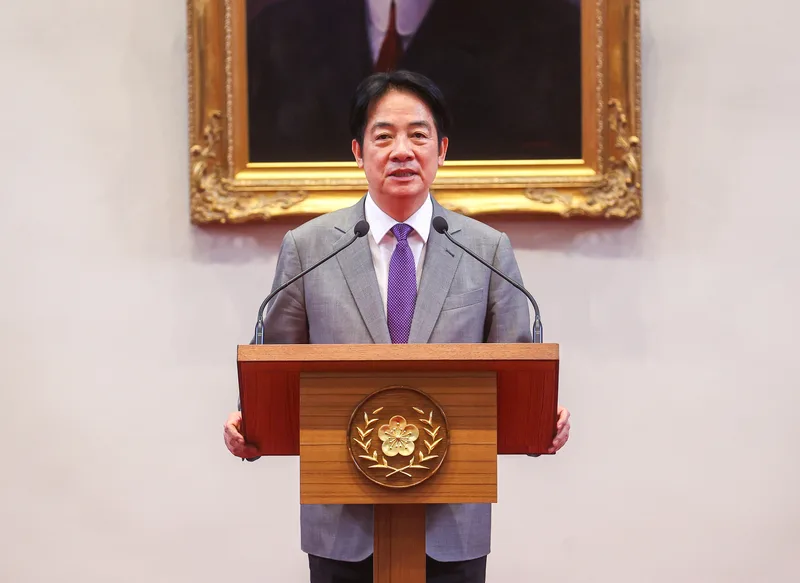 美國總統川普更新對等關稅,對台稅率為20%。總統賴清德(圖)於1日上午11時30分召開「因應美國對等關稅政策記者會」,親自對外說明。中央社