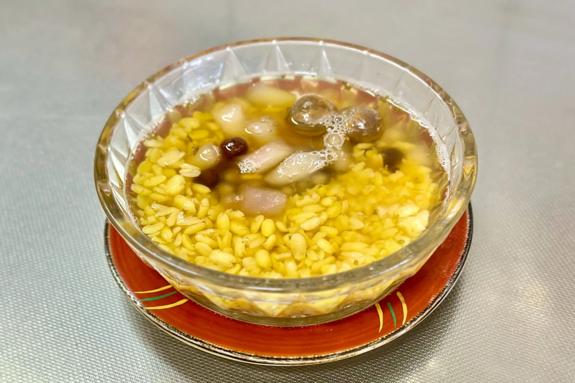 綠豆仁湯沙沙。蕭秀琴攝