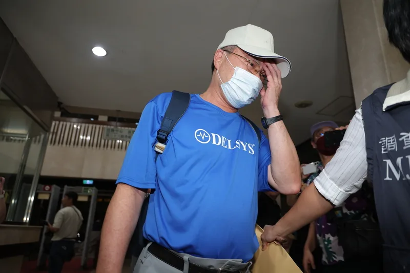 台師大女足抽血爭議，北檢25日指揮搜索被告周台英住居所及辦公室並約談周台英，另通知涉案教師陳忠慶（中）等4名證人到案說明。中央社