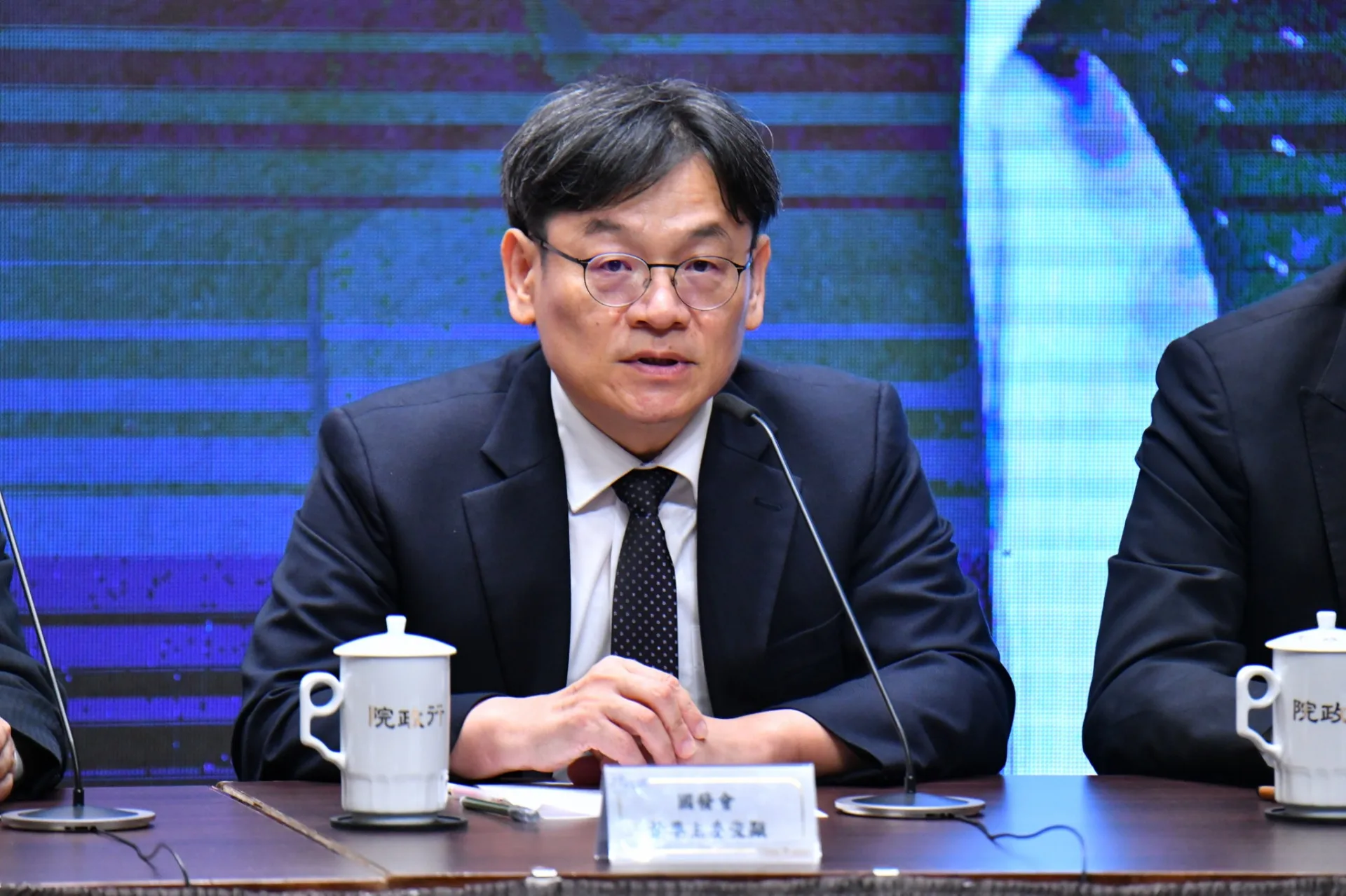 準行政院政委兼國家發展委員會主委葉俊顯。行政院提供