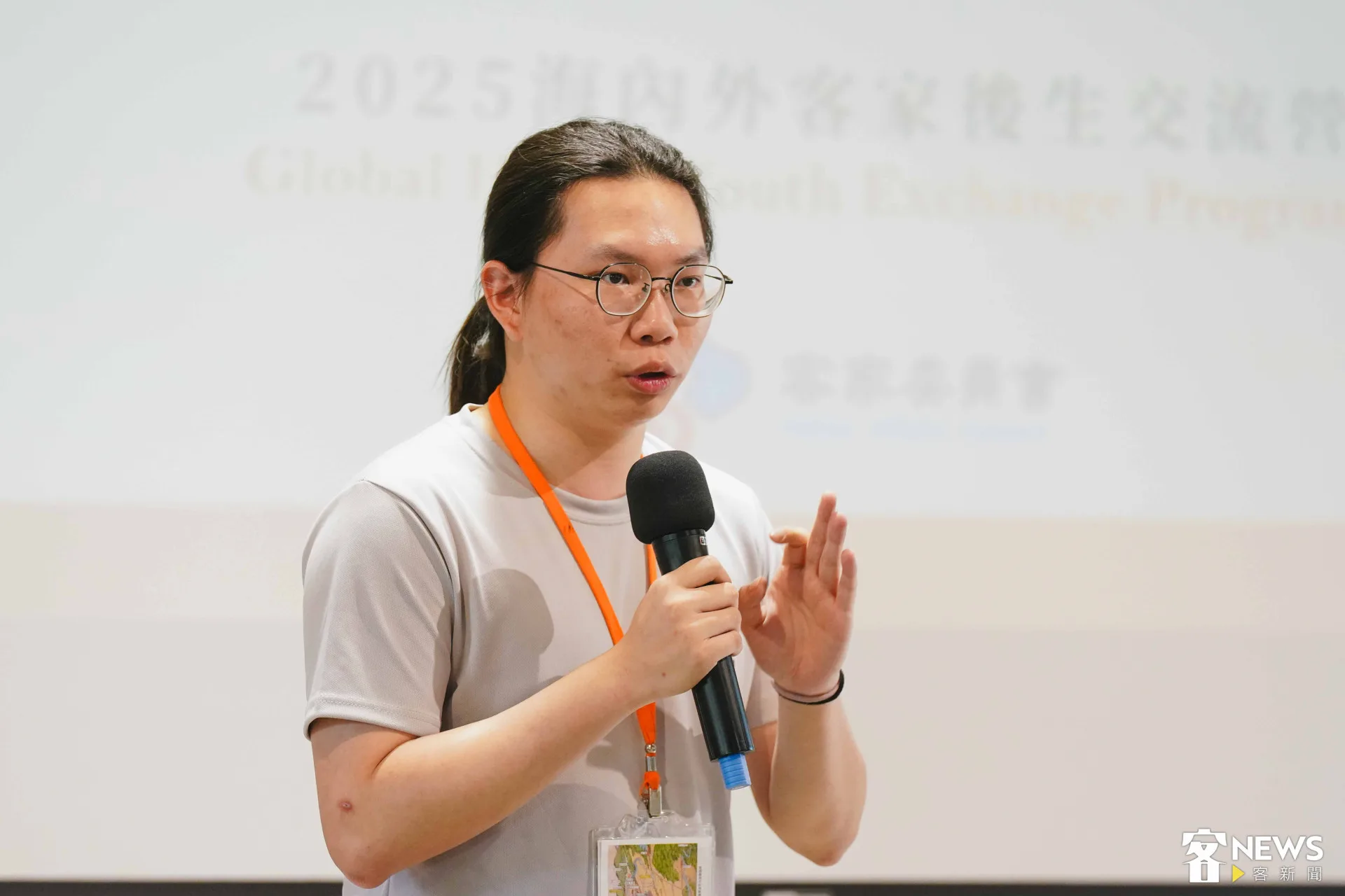 盧守善他表示，在了解台灣桃竹苗各個型態的客家文化後，他發現在身份認同方面，跟馬來西亞是完全不同的。朱愷元攝