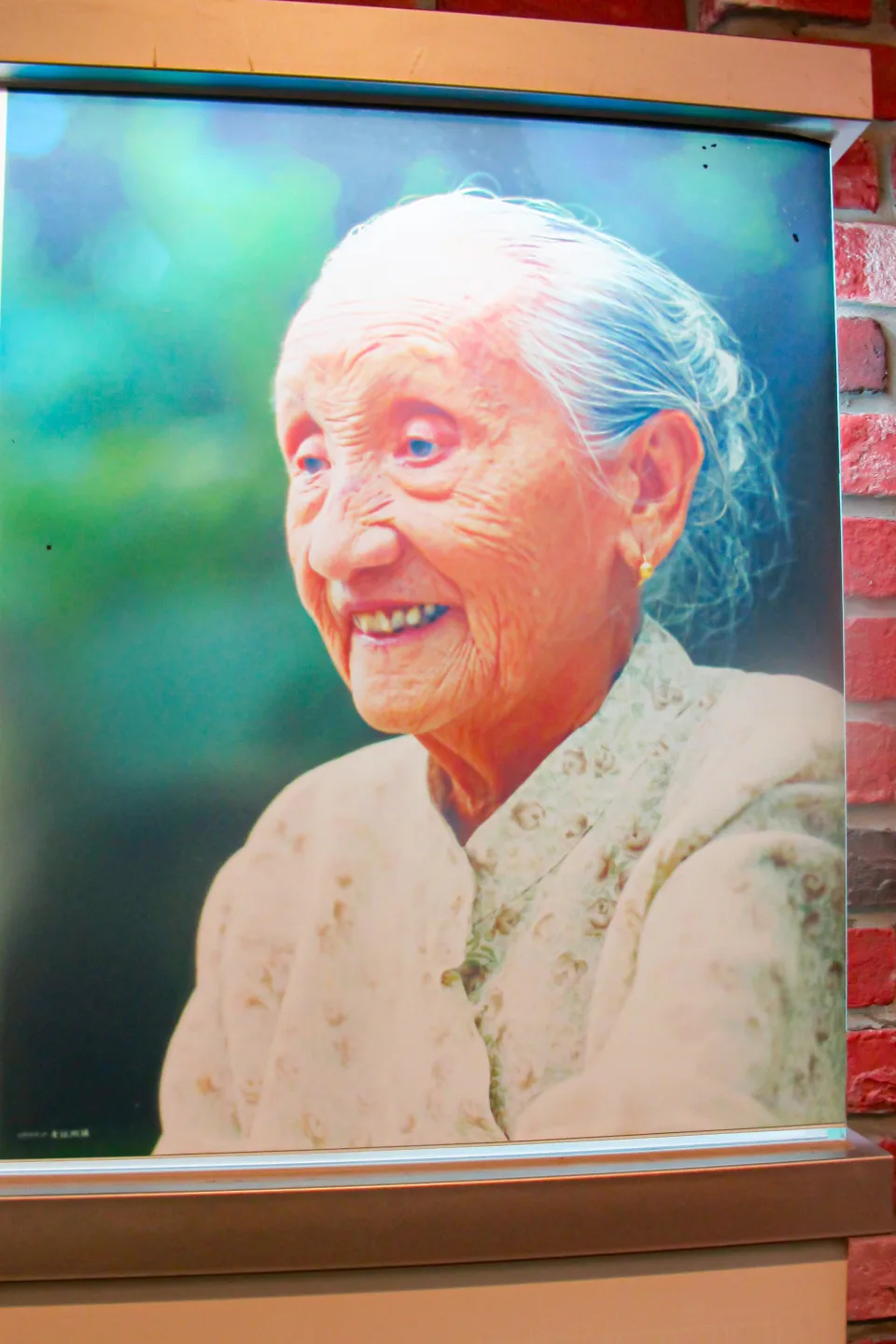 年老時的鍾台妹非常慈祥。何來美攝自美濃鍾理和文學館