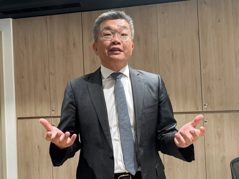<br />世界棒球經典賽（WBC）將於115年3月開打，中職會長蔡其昌（圖）9日表示，12月就會公布台灣隊集訓名單，115年1月中進駐國訓中心，台灣隊會有專屬重訓室等設備。中央社