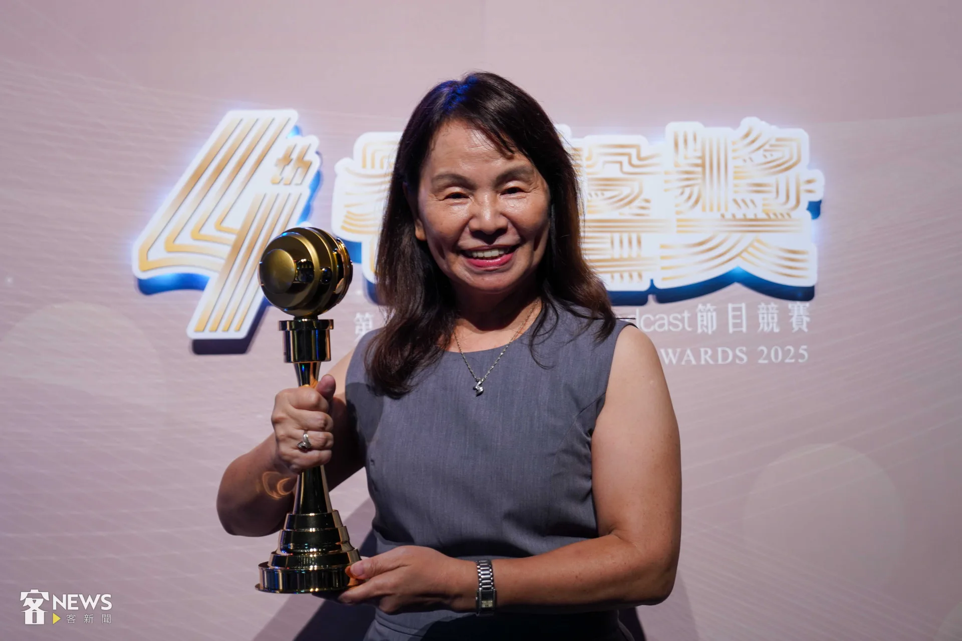 中央廣播電台主持人黃玉美在今天客聲獎頒獎典禮一連拿下三項大獎。李台源攝