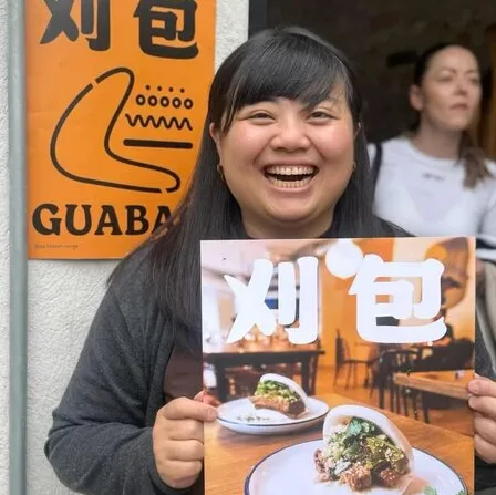 王湘鄉將刈包、滷肉飯等家鄉美食結合當地食材，創作北歐版台灣料理，打造獨特「台灣味」。文大提供
