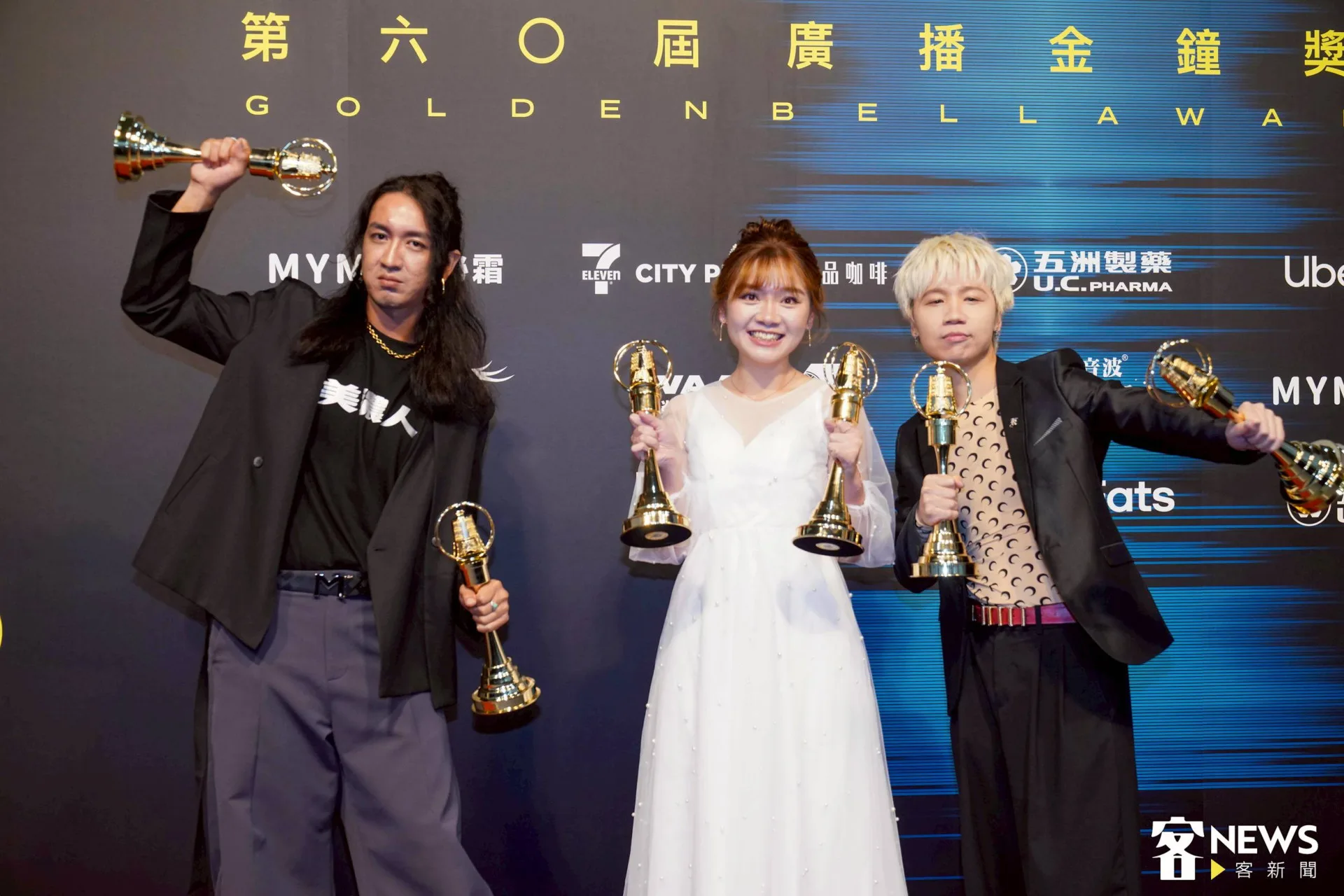 《音樂大亂鬥》奪下廣播金鐘企劃編撰獎、類型音樂節目獎、類型音樂節目主持人獎,成為頒獎典禮最大贏家。左起為主持人朱皮、聖代與阿儒。朱愷元攝