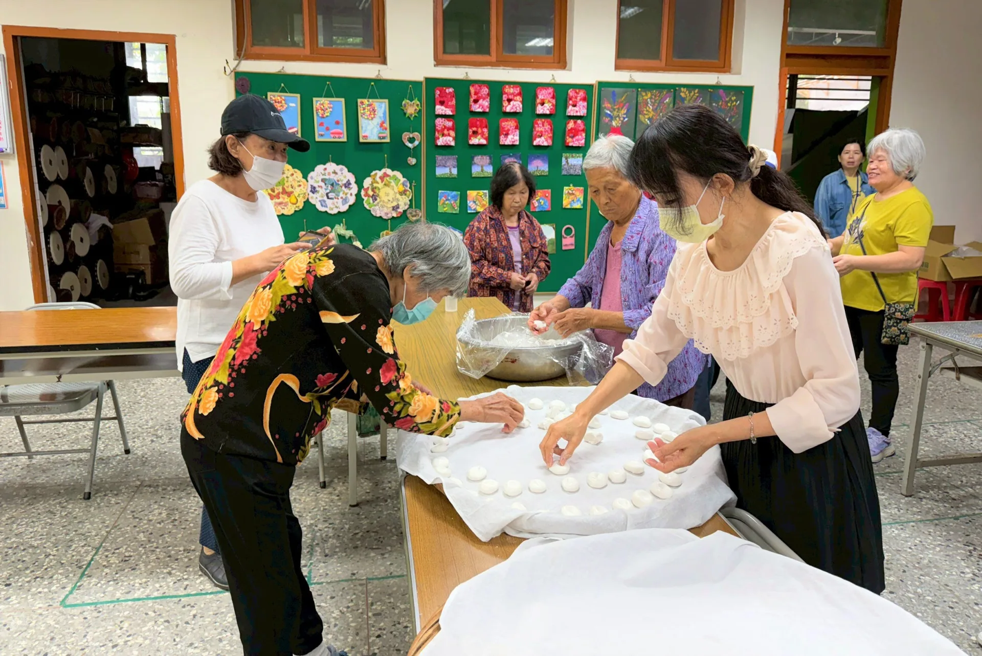 伯公照護站鼓勵青年參與　客委會：以庄頭力量照顧在地長輩