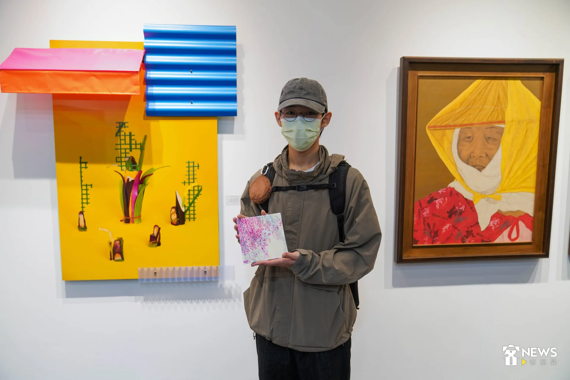 台師大美術系學生姚仲鈞現場即興創作，並分享創作發想。范修語攝