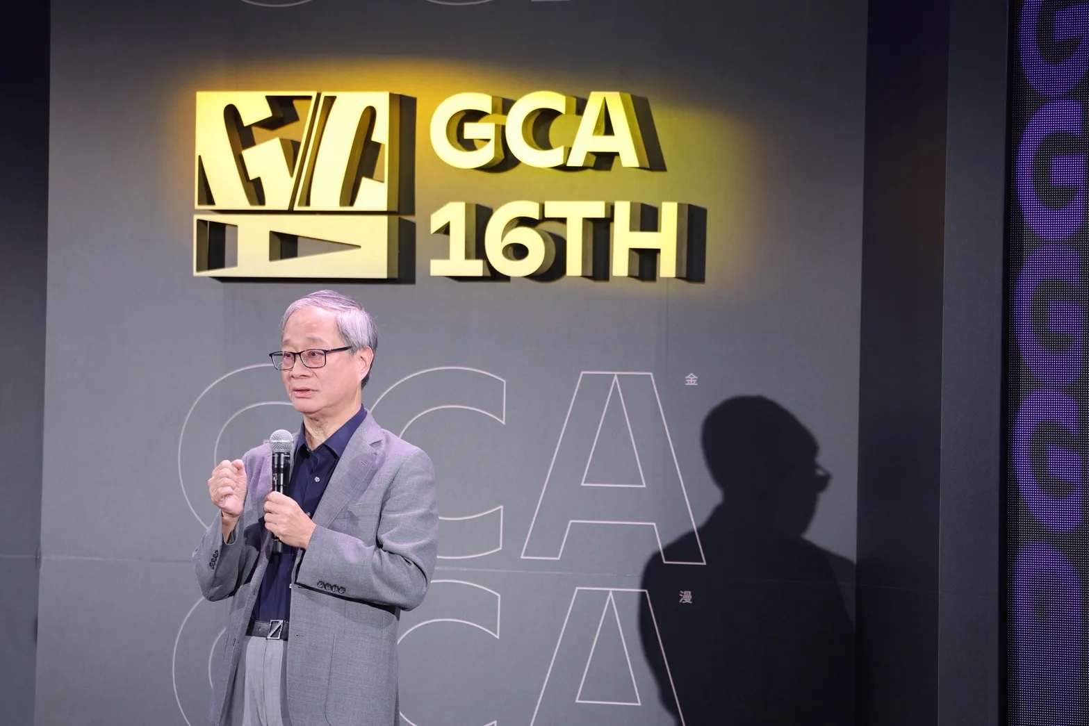 文化部長李遠表示,他始終認為,「創作者才是核心,唯有好的創作,才有可能行銷世界」,所以無論如何政府一定要支持創作者。行政院提供