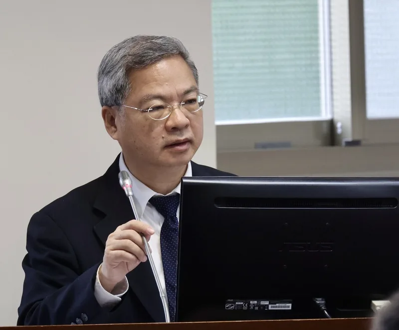 立委邱議瑩質詢境外電商管理，經濟部長龔明鑫表示，不會讓淘寶來台經營電商。中央社