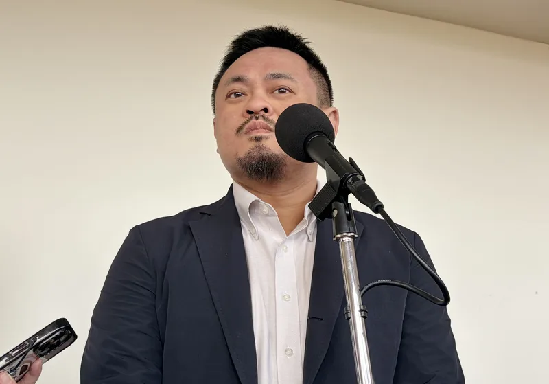 勞動部長洪申翰12日在立法院表示，鬆綁外籍幫傭政策仍在評估中，最重要的是政策上路後能減輕照顧者的負擔。中央社