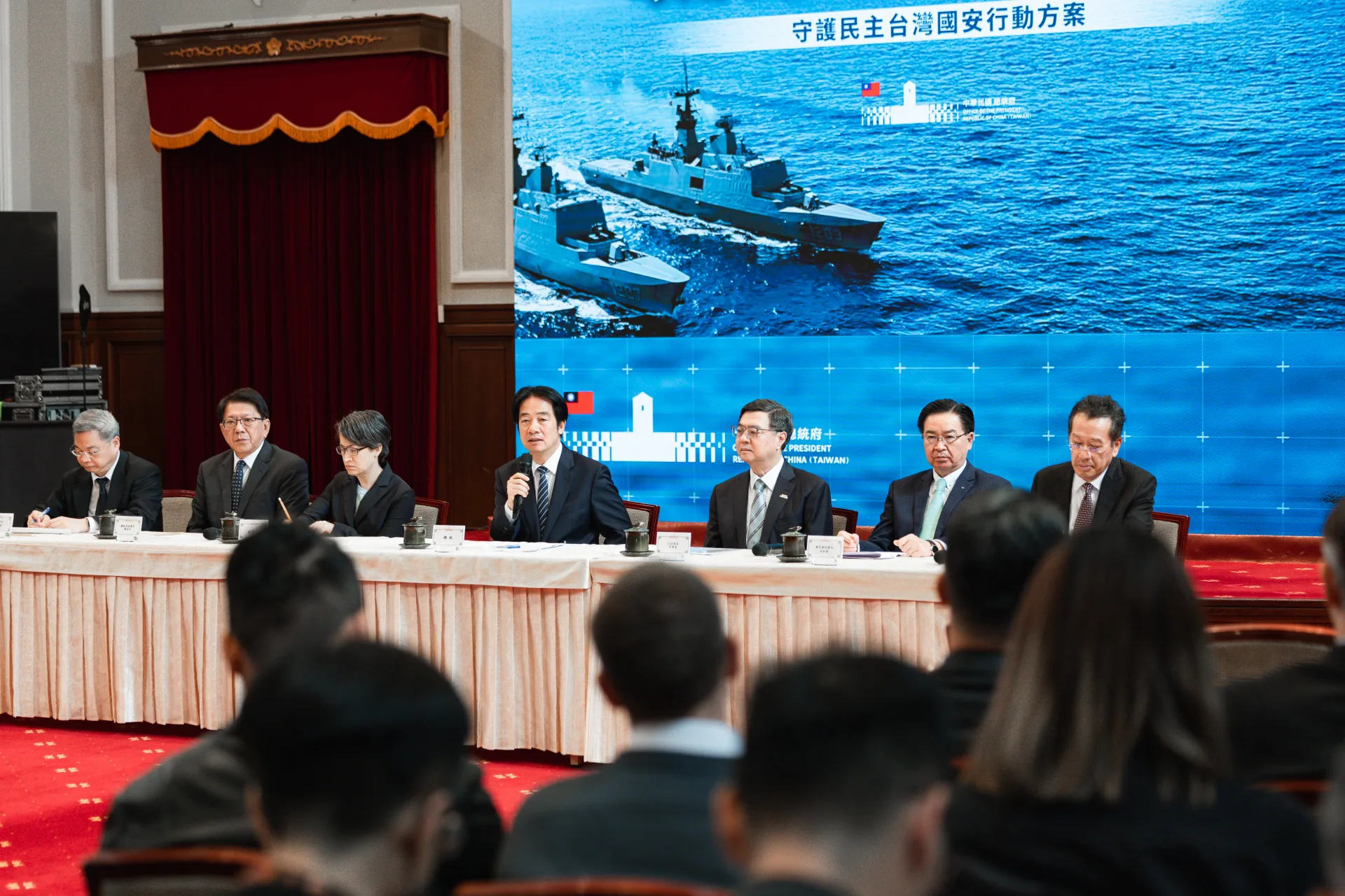 賴總統今天早上召開「守護民主台灣國安行動方案」國安高層會議，會後主持記者會，宣布投入1.25兆元建構先進防衛體系。總統府提供