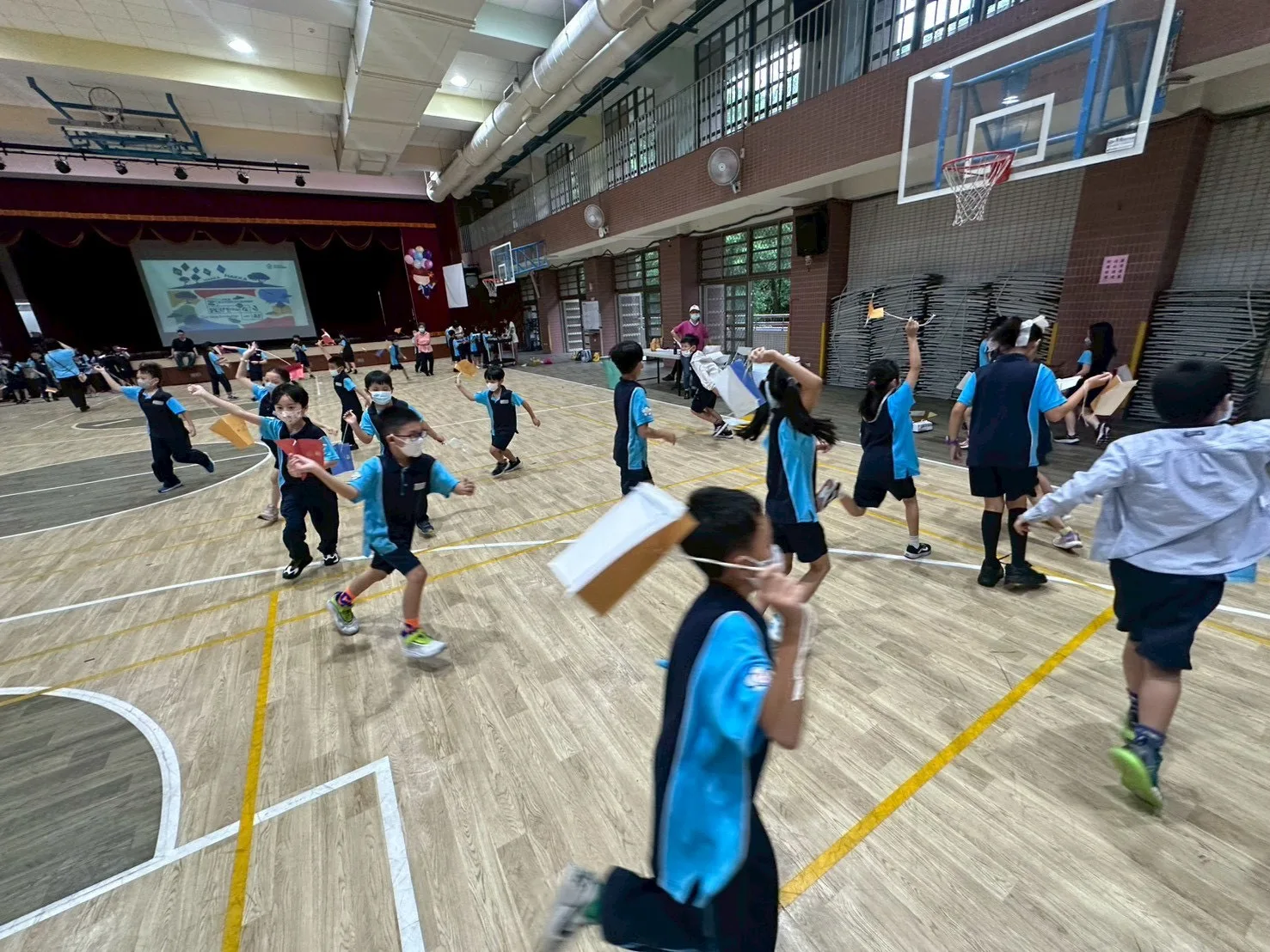 現場安排多項體驗活動,氣氛溫馨。北市客委會提供