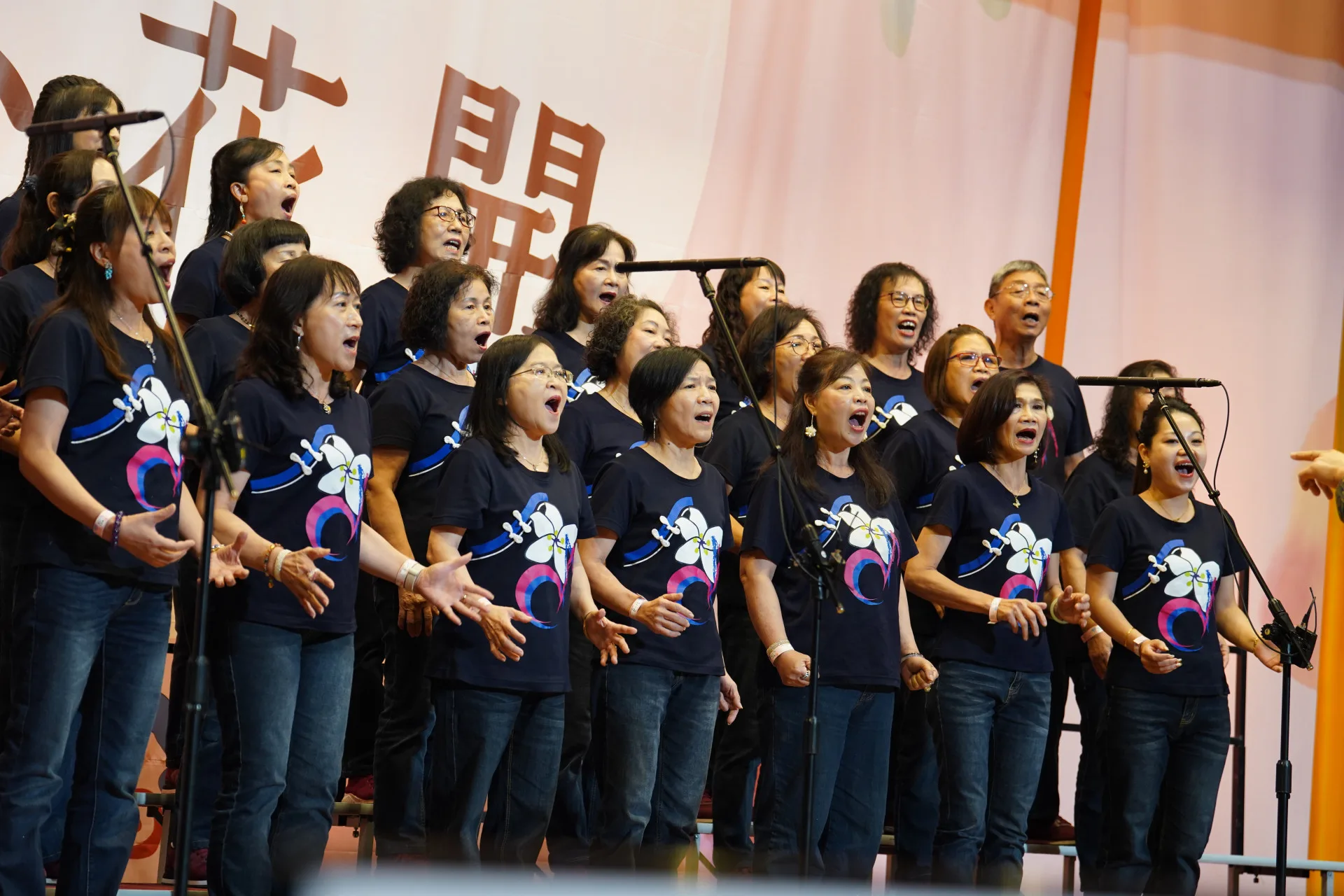 客家歌謠中區場跨世代共響傳承,優等獎優樂合唱團。客委會提供