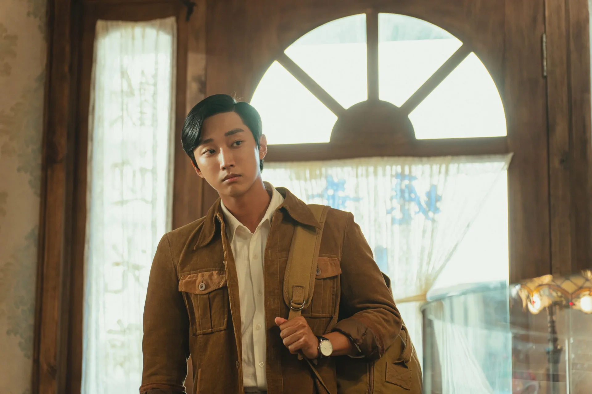 電影主題曲〈此刻永遠Timeless〉由男主角振永與9m88合唱,振永為此苦練中文。瀚草文創GrX STUDIO提供
