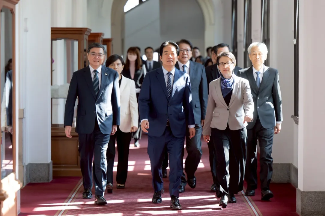 總統賴清德今天（15日）上午在總統府與行政院及考試院進行國政茶敘。總統府提供