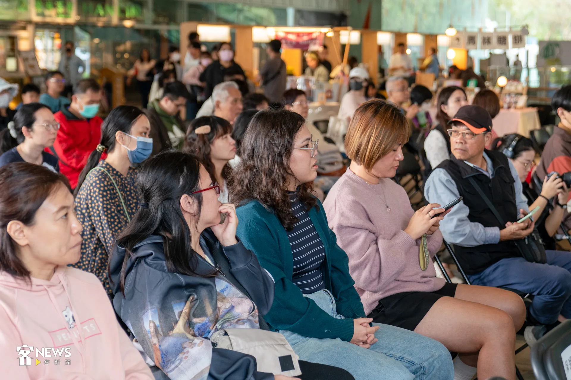 「全國客家日」今天(28日)登場,客家公共傳播基金會(客傳會)首度攜手高雄市立圖書館,舉辦「還我母語運動37週年」紀念活動。洪藝晅攝