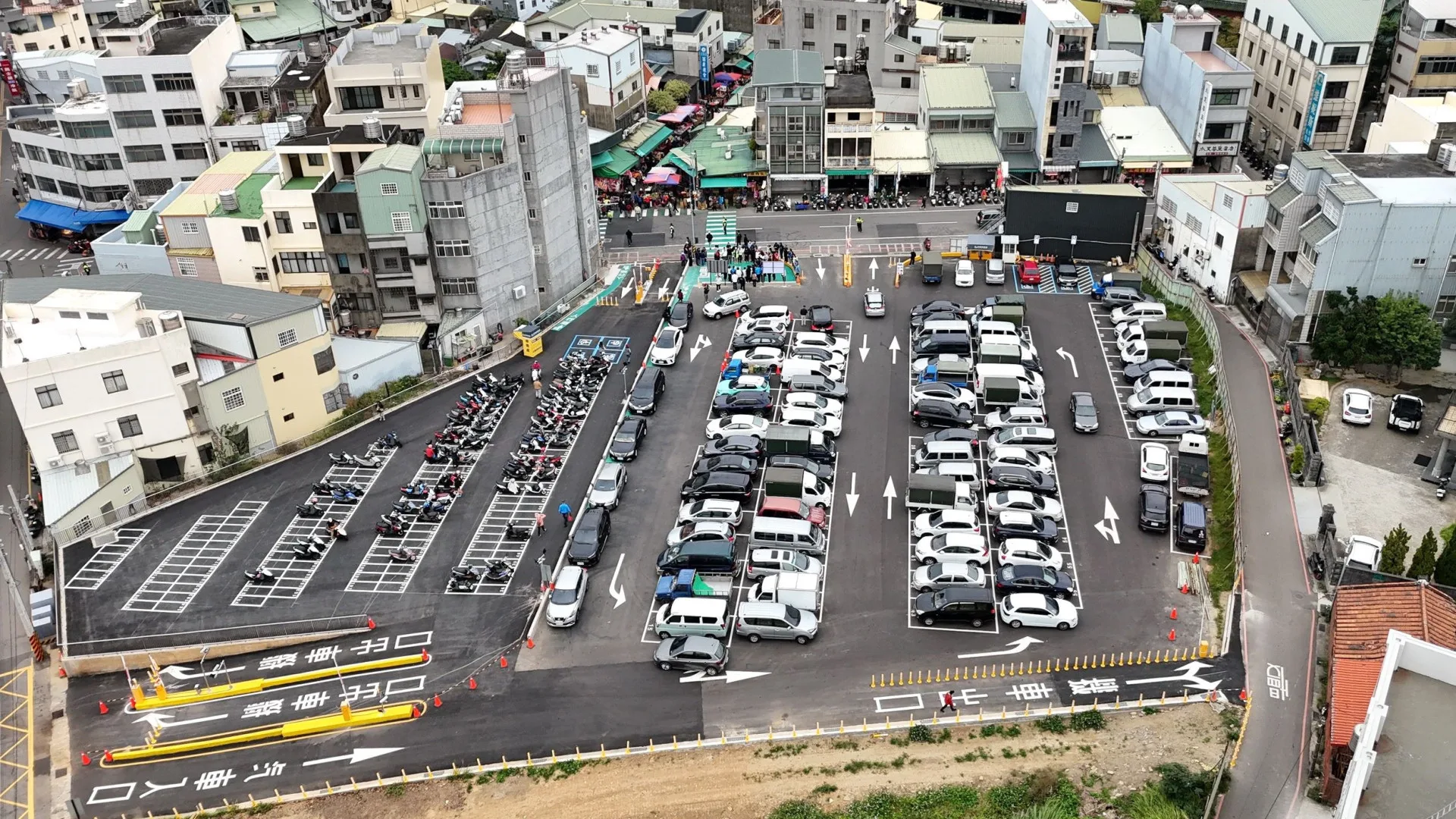 南苗市場停車場試營運　明年228前不收費
