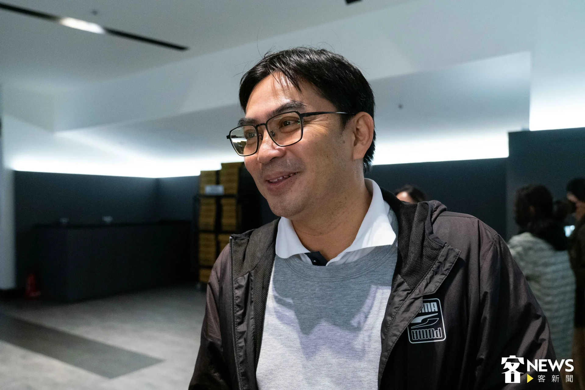 佳冬鄉公所機要秘書張孟偉聽到主角說客語感覺十分親切,加上愛情故事真的很感人,看到哽咽。朱愷元攝