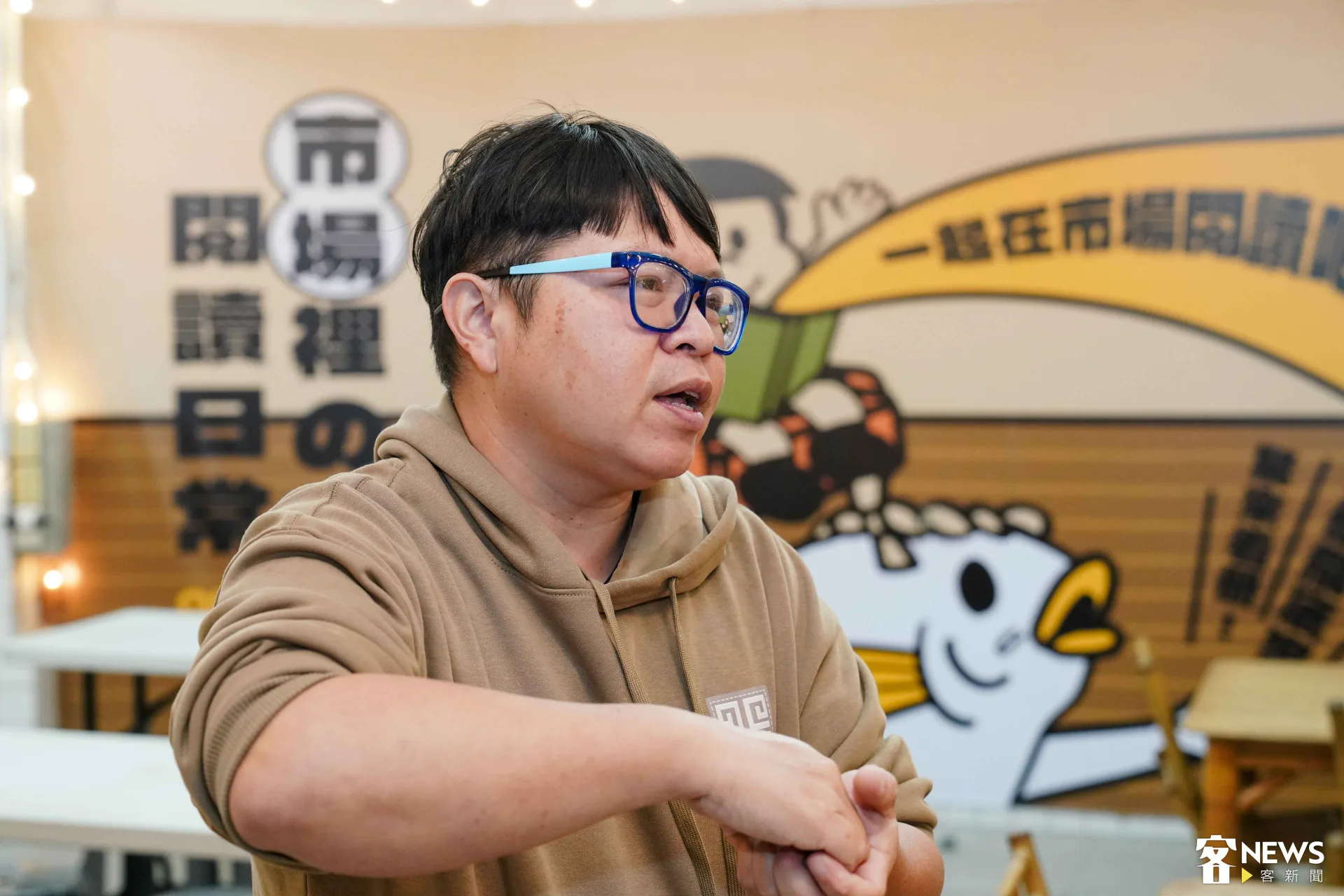 董于安細數村落印象團隊進駐後，水里市場的改變。朱愷元攝