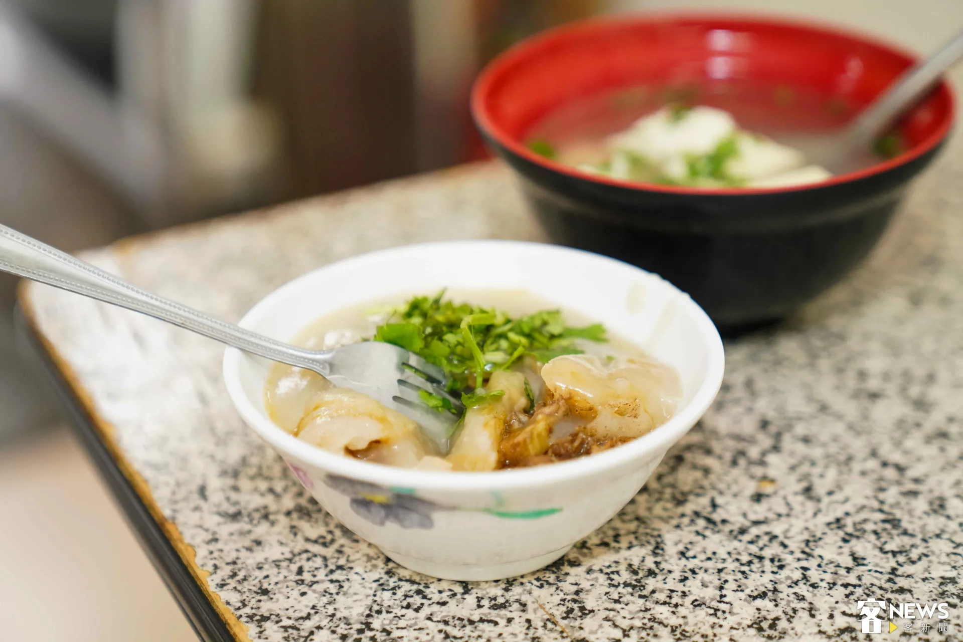 謝家的肉圓被食客公認為「水里最大顆」。朱愷元攝
