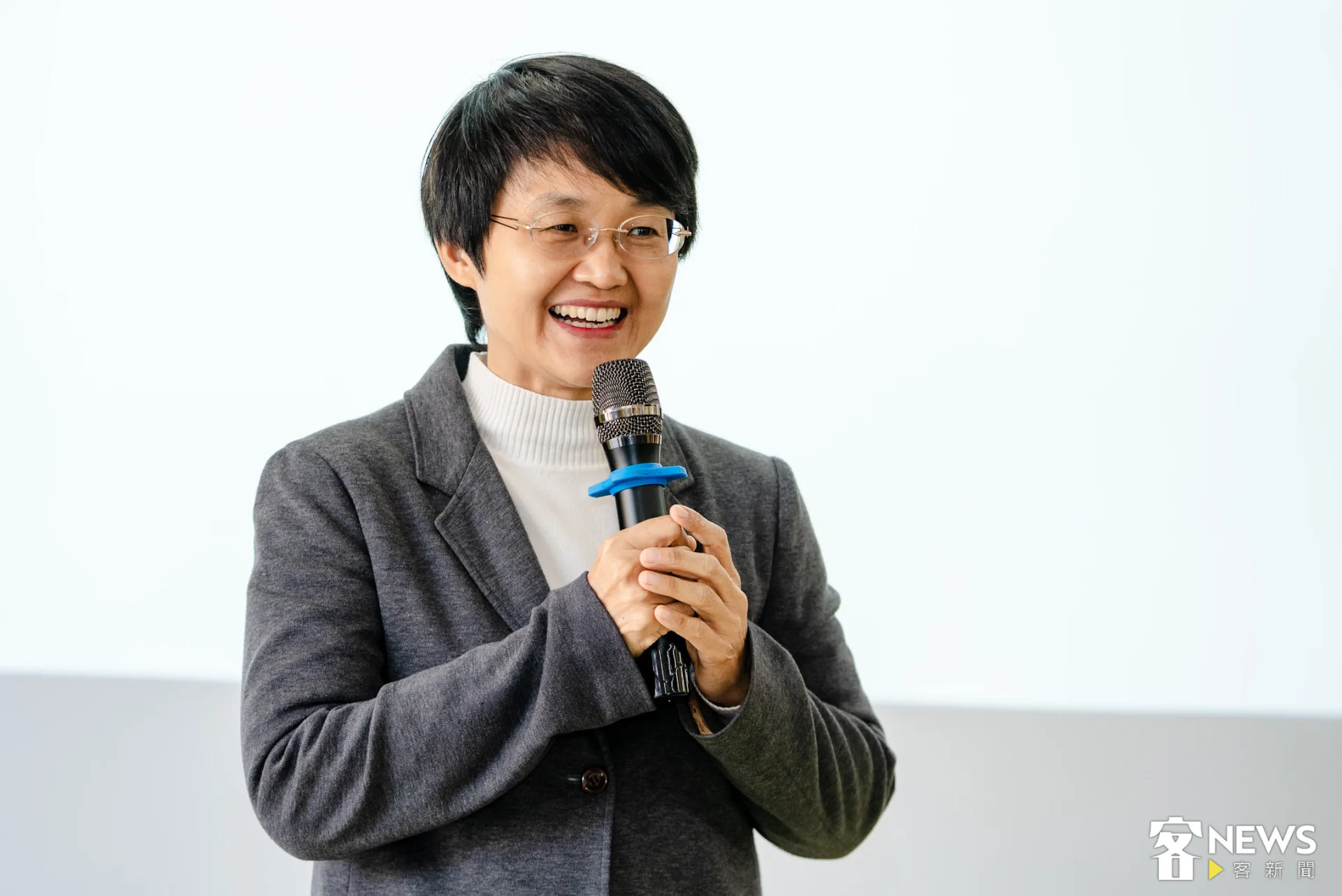 客家委員會主委古秀妃出席落成典禮時,特別提到自己對崙背鄉長的敬佩。朱愷元攝