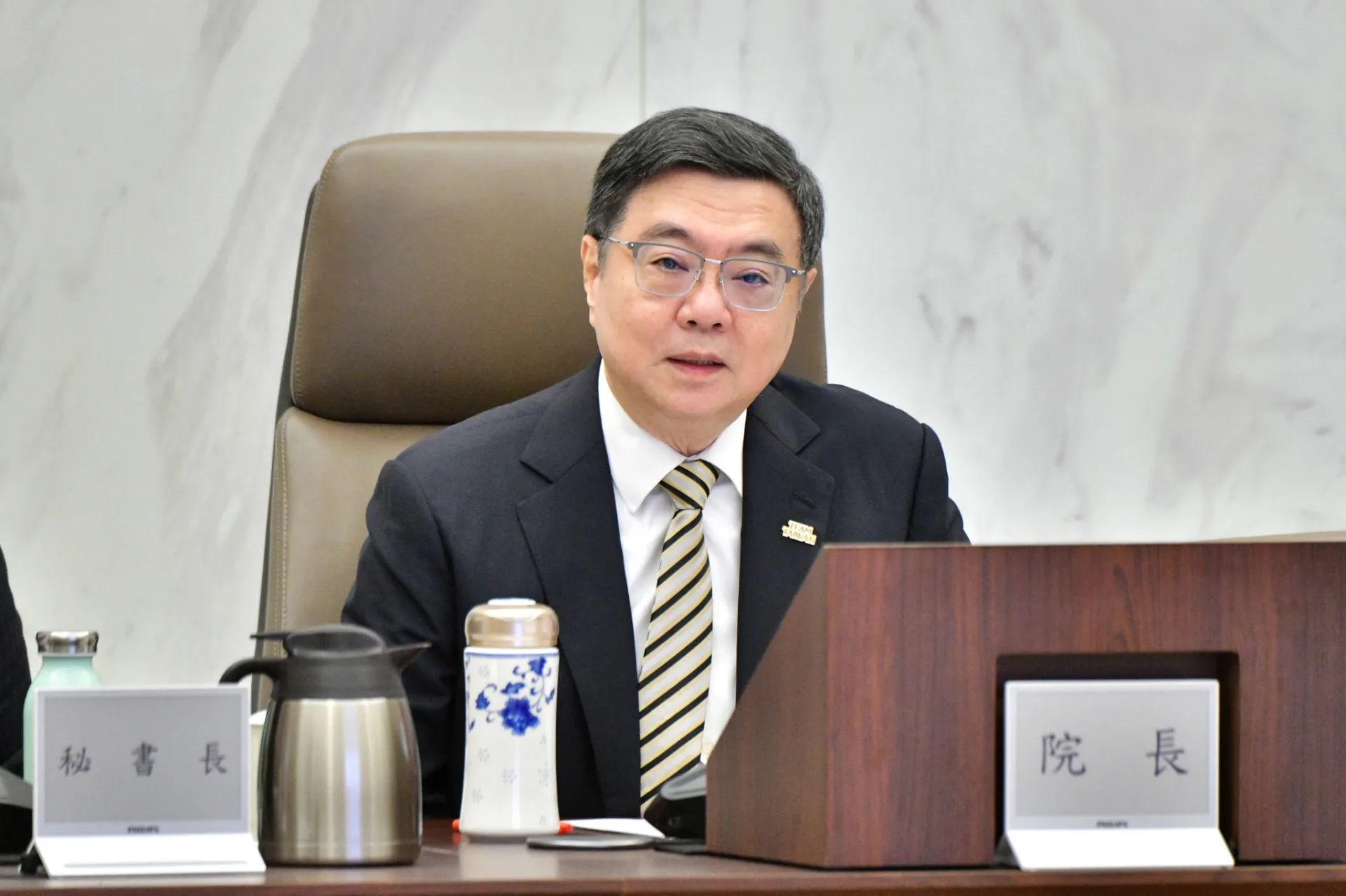 行政院長卓榮泰說，請文化部、運動部、客委會及地方政府共同支持推廣強調3項政策。行政院提供
