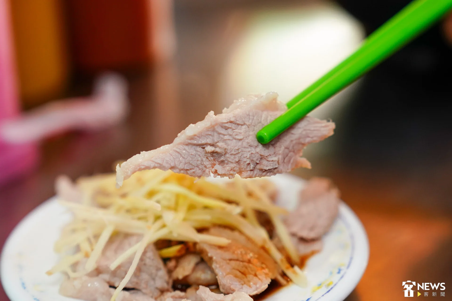 Q彈柔嫩、尾韻甘甜，正當記者細細品味時，老闆喊道「肉速尾攏無啊」，不到10點限量美味已售罄。朱愷元攝