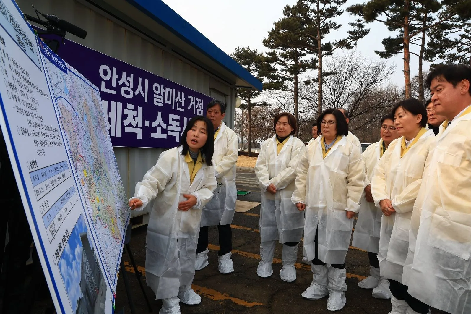 송미령到安城市視察非洲豬瘟防禦應變系統。翻攝自韓國非洲豬瘟中央災害安全對策本部長송미령 臉書