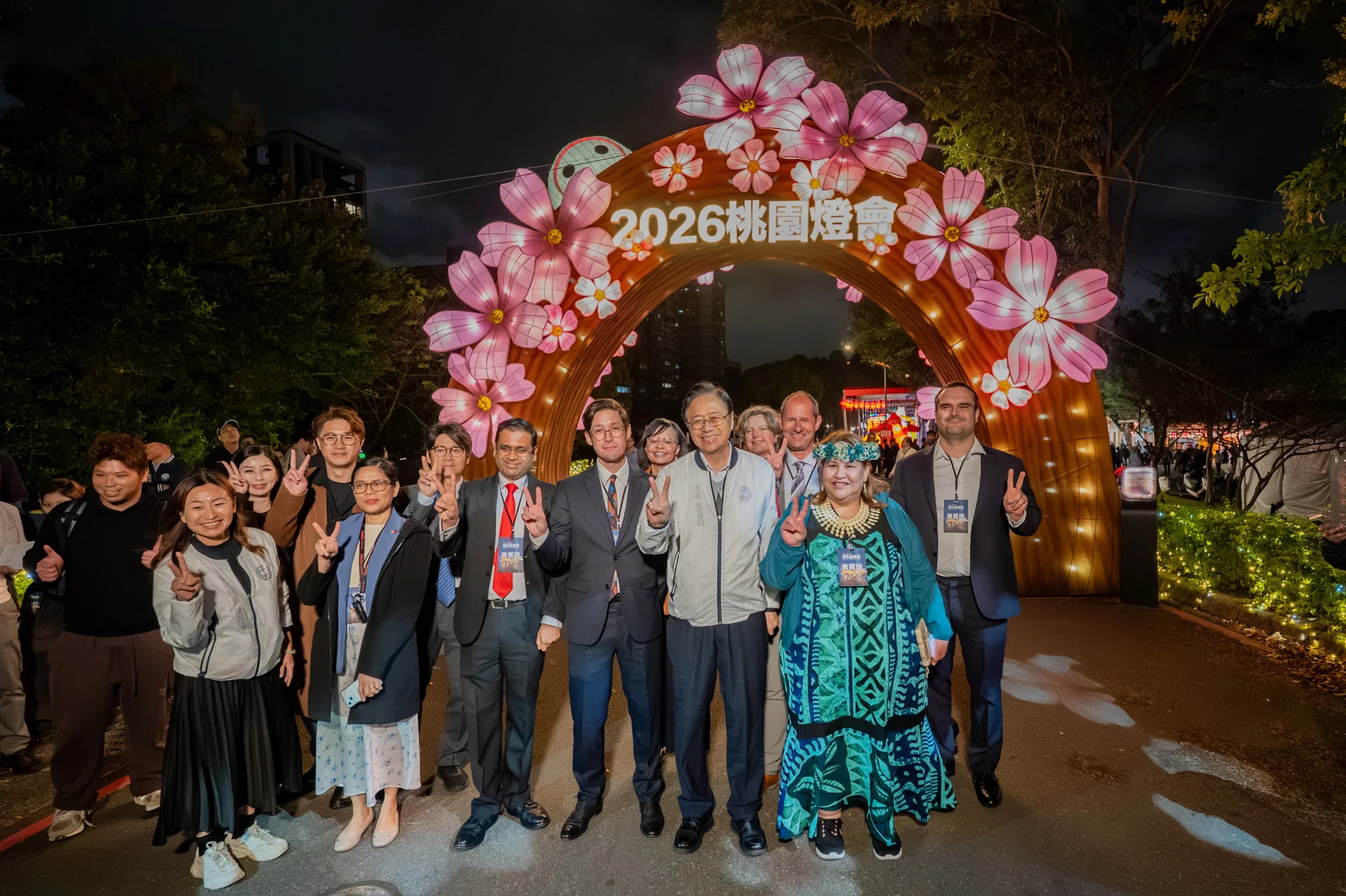 2026桃園燈會點燈，特別邀請多國代表共同參與盛會。