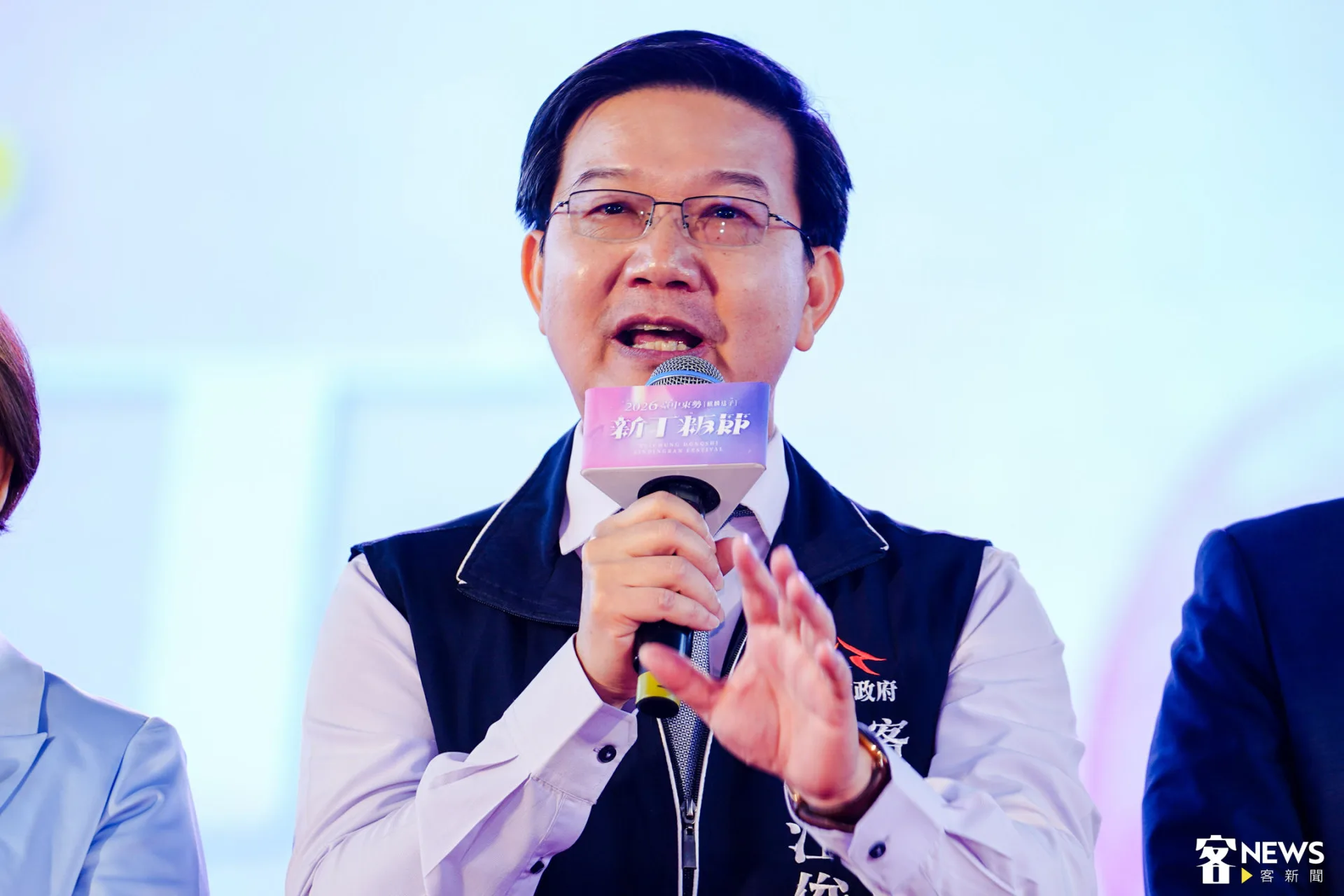 台中市客委會主委江俊龍致詞表示，東勢大粄的內餡是特殊的花豆餡，須用慢火炒出香氣，甜而不膩。朱愷元攝
