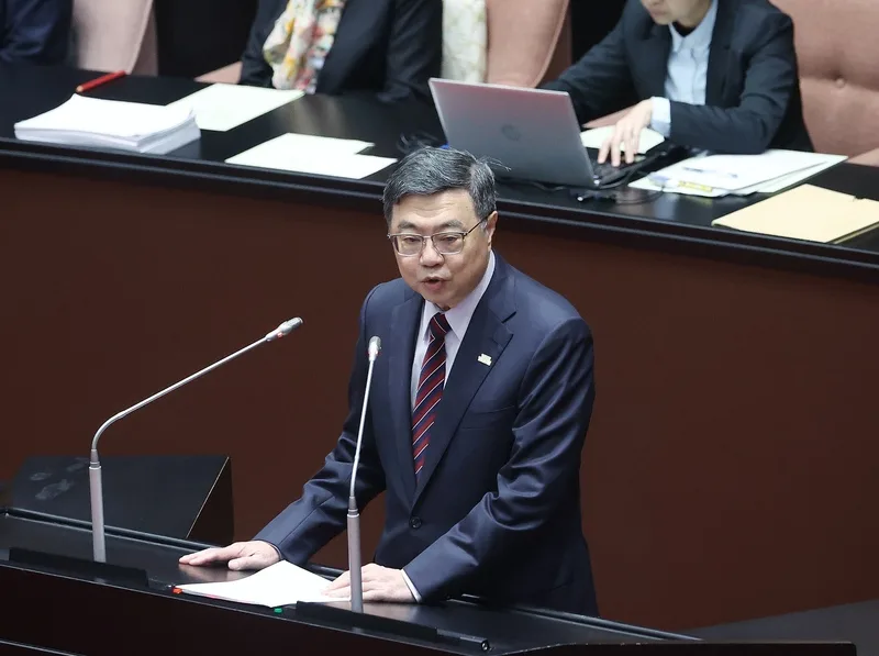 卓榮泰說：「不論外部情勢如何變動，政府核心目標不變，仍以維護國家產業的最大利益為目標。」中央社