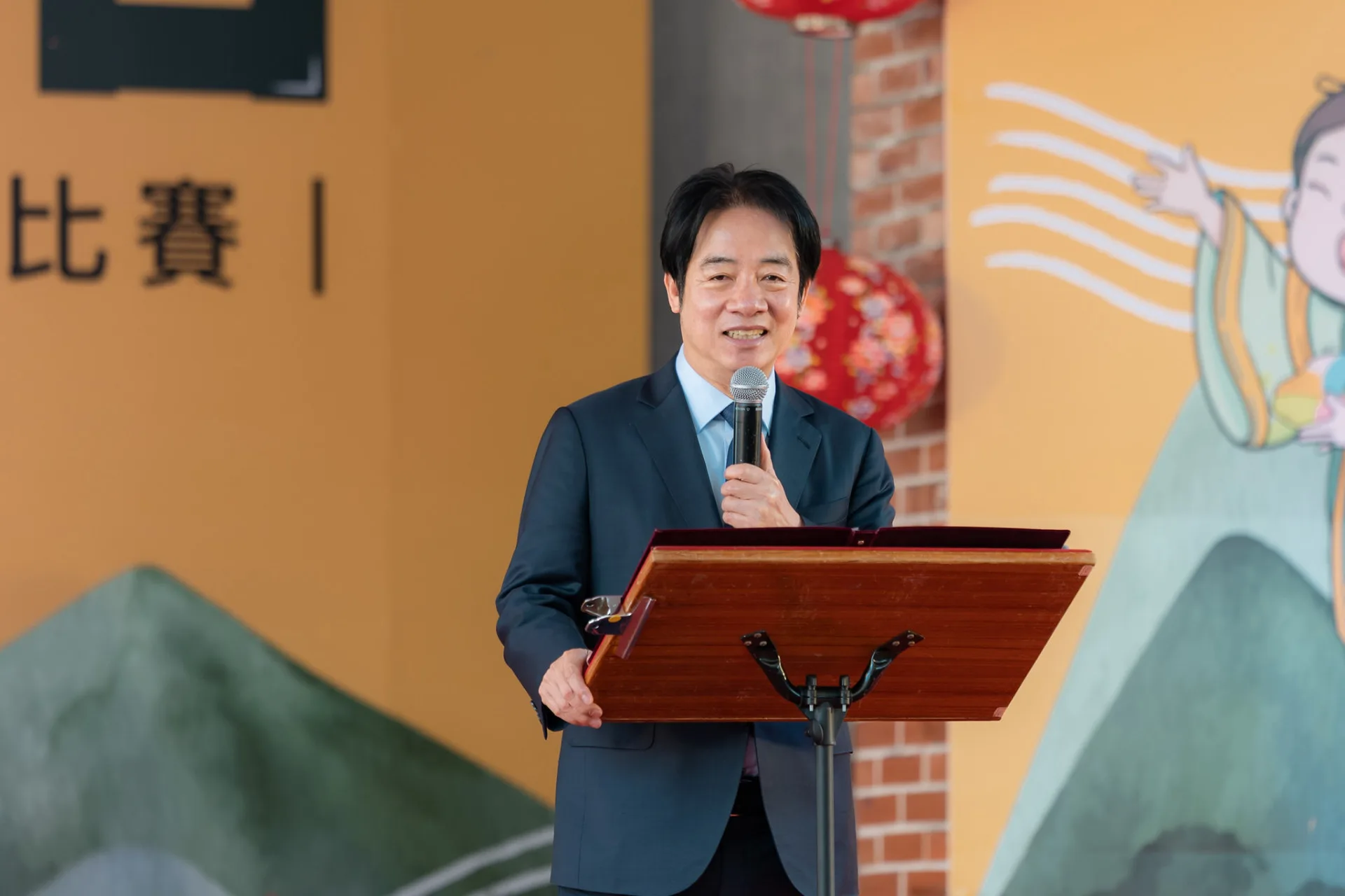 總統賴清德致詞時指出,大家在「禁說方言」的年代不間斷舉辦比賽,才有今日客語成為國家語言的結果。總統府提供