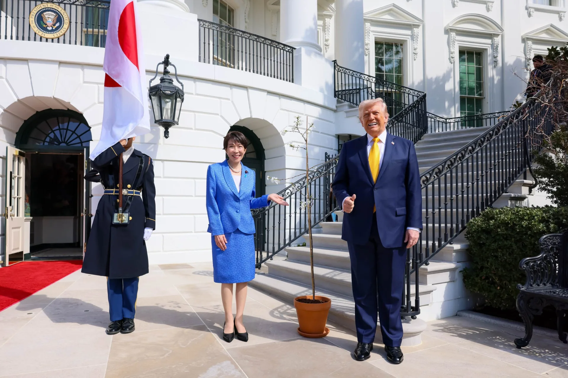 高市早苗訪美與美國總統川普會談，川普希望日本派艦隊到波斯灣。翻攝日本首相官邸臉書