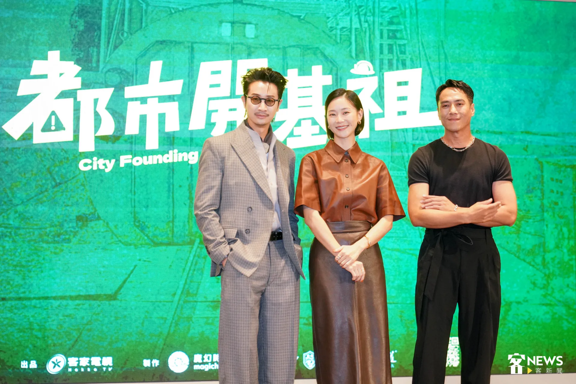 劇中產生情愫的三人，鍾瑶笑著強調並沒有出軌。范修語攝
