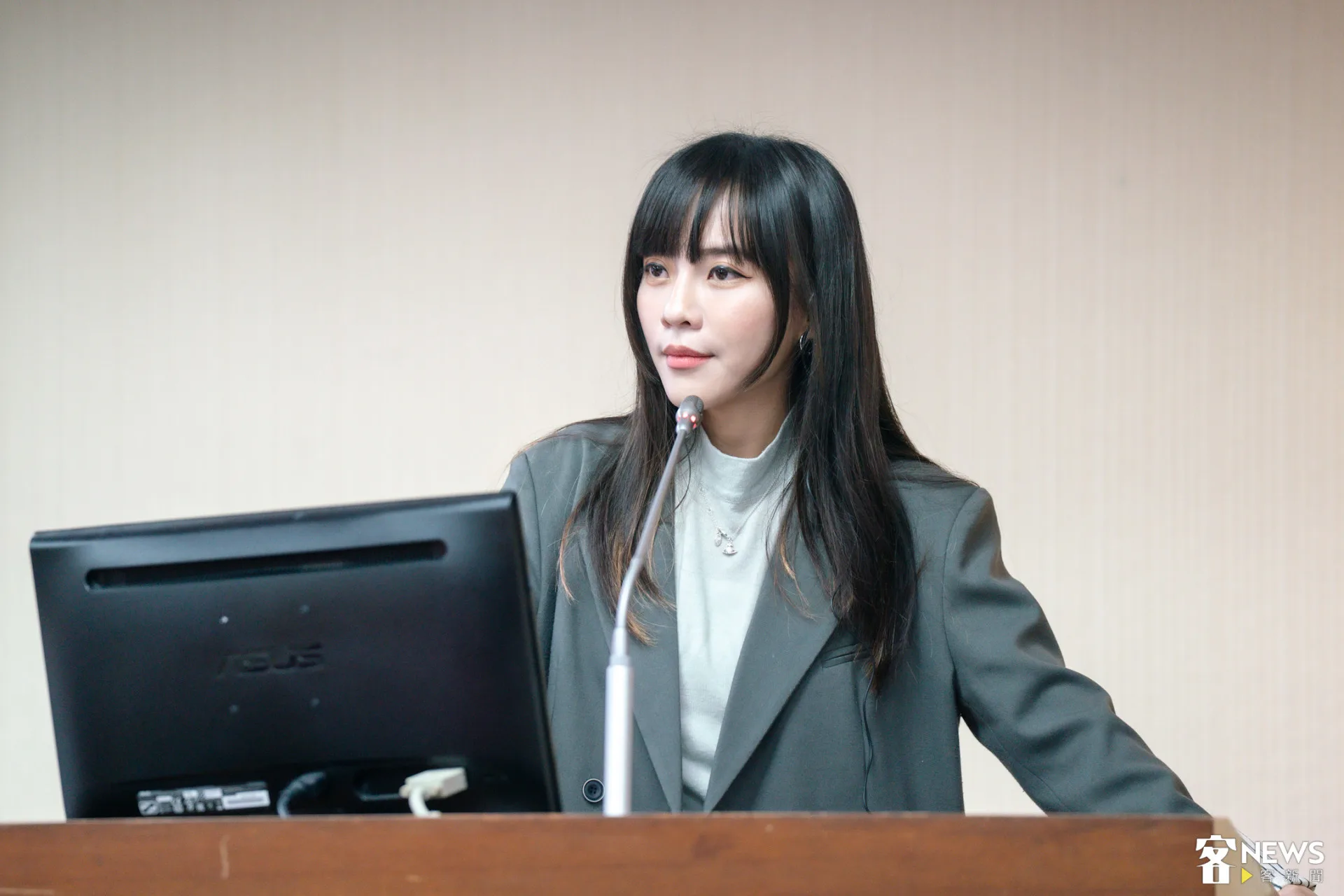 針對客語薪傳師開課比例低，民進黨立委黃捷認為，必須提升誘因、增加制度保障。朱愷元攝
