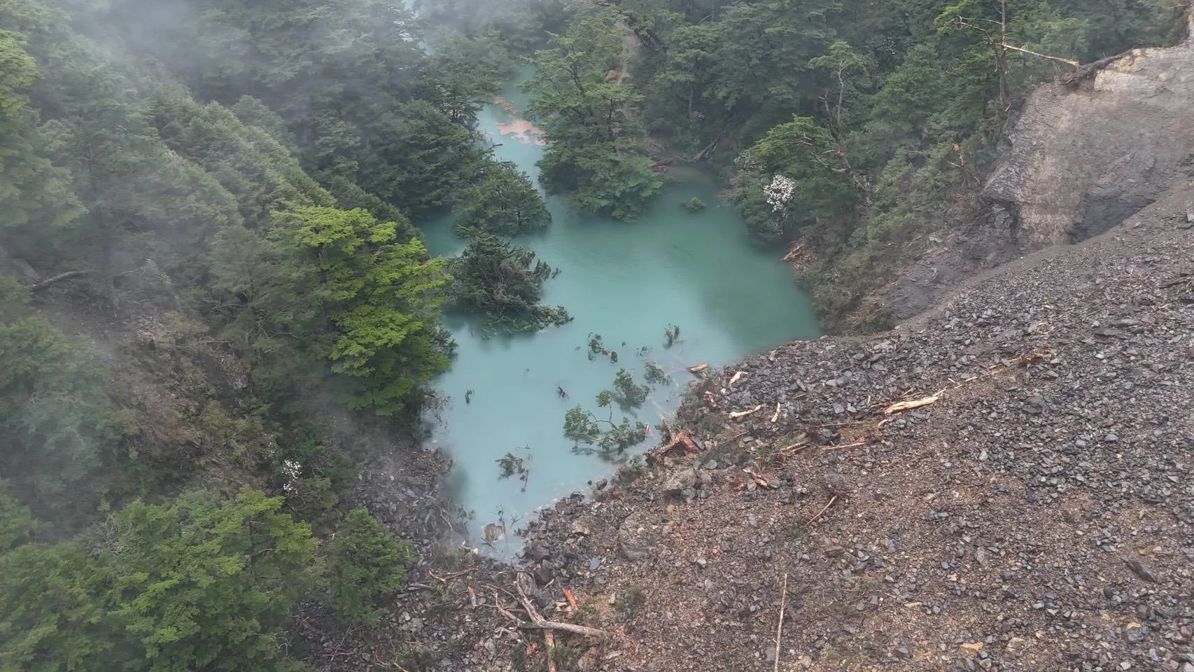合歡溪上游堰塞湖空拍照。林保署台中分署提供